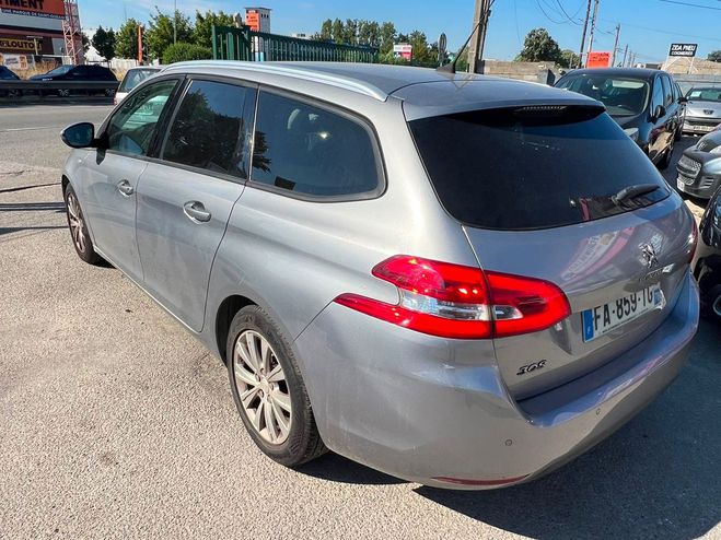 Peugeot 308 II (2) SW 1.2 L 110 6CV S&S ACTIVE BUSIN Gris anthracite de 2018