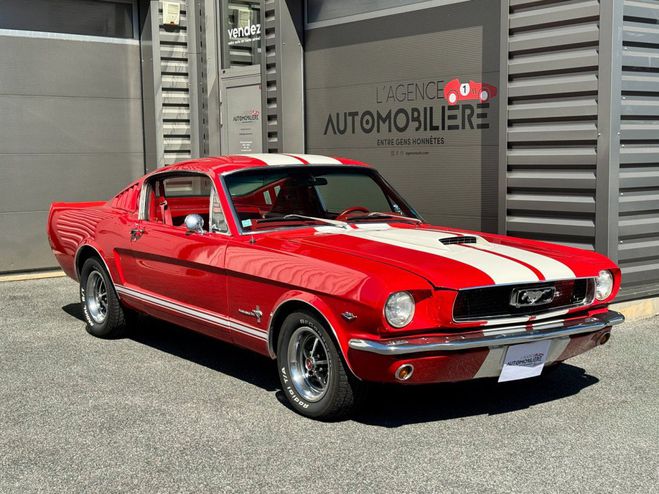 Ford Mustang Fastback V8 289ci Rouge de 1965