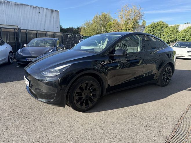 Tesla Model Y GRANDE AUTONOMIE PROPULSION Noir M�tallis� de 2024