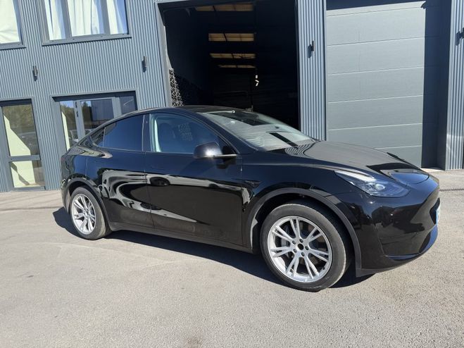 Tesla Model Y STANDARD PROPULSION RWD Noir M�tallis� de 2023