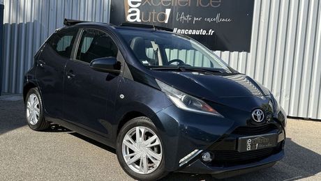 Toyota Aygo 1.0 VVT-I 69CH STOP&START X-WAVE 5P 2015 d'occasion a  La Garde (83)
