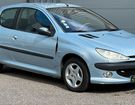 Peugeot 206 à Genay (69) Peugeot 206 à Genay (69)