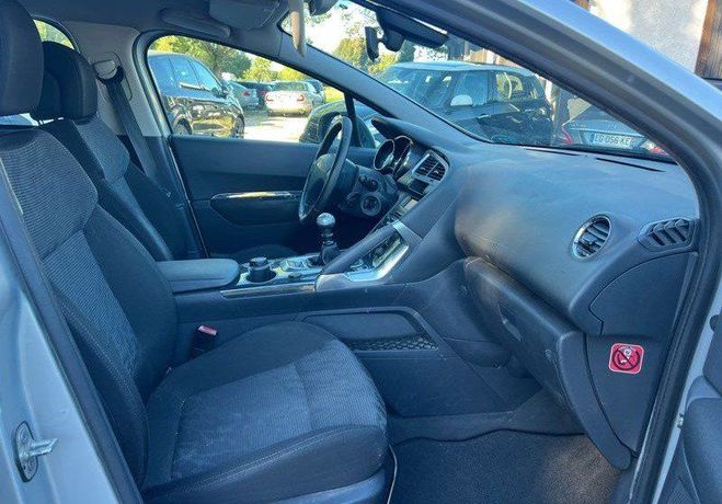 Peugeot 3008 1.6 hdi 112 cv garantie r�vis� Autre de 2010