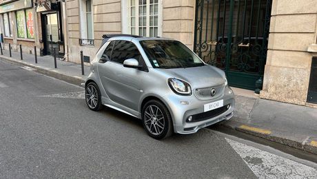 Smart Fortwo Cabrio Brabus Style Equipement complet A 2019 d'occasion a Paris (75)