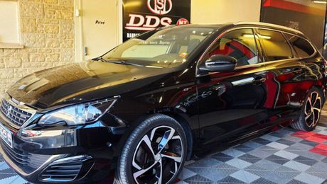 Peugeot 308 II GT 1.6 205CV BREAK TOIT PANO FULL OPT 2016 d'occasion a Laveyron (26)