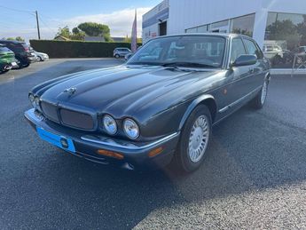  Voir d&eacute;tails -Jaguar Sovereign II 3.2 V8 BA &agrave; Tonnay-Charente (17)