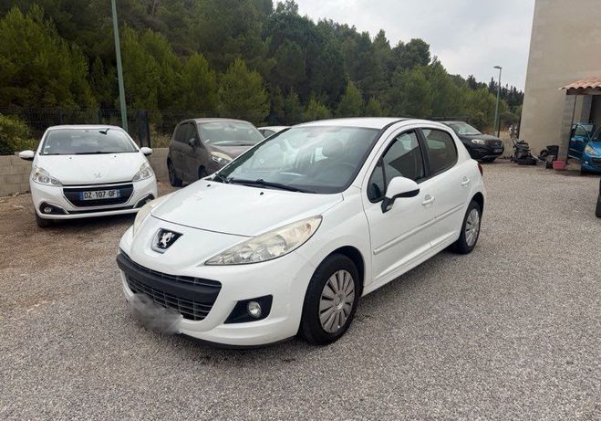 Peugeot 207 1.6 hdi 90 cv 88000 kms Blanc de 2011