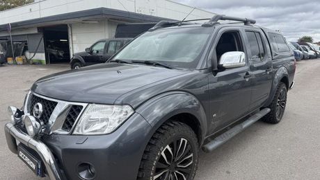Nissan Navara 3.0 V6 DCI 231CH DOUBLE-CAB LE BVA 2012 d'occasion a Fouqui�res-l�s-Lens (62)