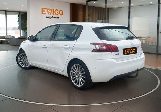 Peugeot 308 generation-ii 1.2 110 access bc radar de Blanc de 2017
