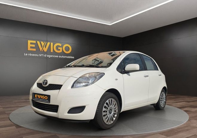 Toyota Yaris 1.0 VVTI 70 Garantie 6 mois 4 pneu hiver Blanc de 2011