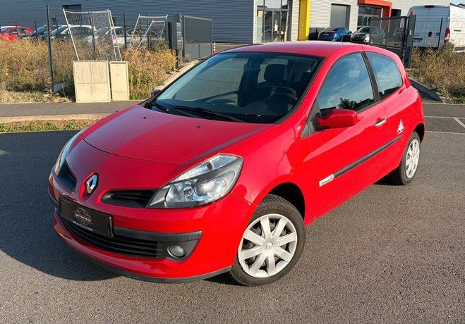 Renault Clio III 1.2 RIP CURL 75 CH Rouge de 2009