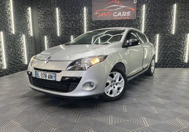 Renault Megane III 1.5 DCI 90CH EXPRESSION ECO� Gris de 2011
