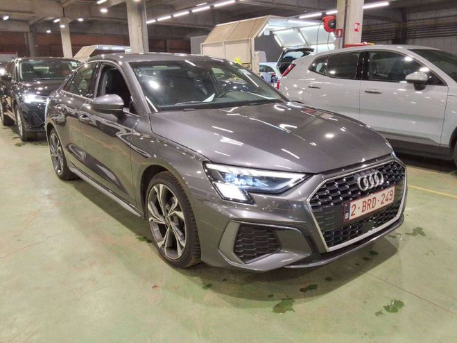 Audi A3 35TFSi Sedan SLine STronic LED-CUIR-NAVI Gris M�tallis� de 
