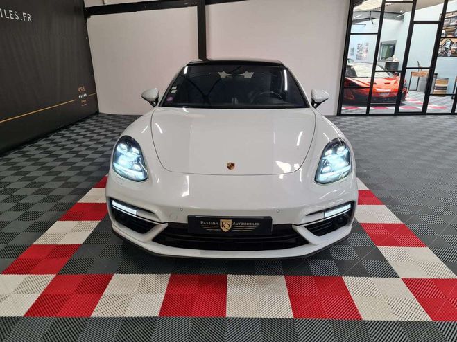 Porsche Panamera TURBO S E-HYBRID 4.0L V8 680 CH Blanc de 2017