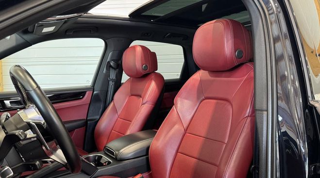 Porsche Cayenne E-HYBRID V6 3.0 462 CH TIPTRONIC ? SPORT BLEU FONCE de 2020