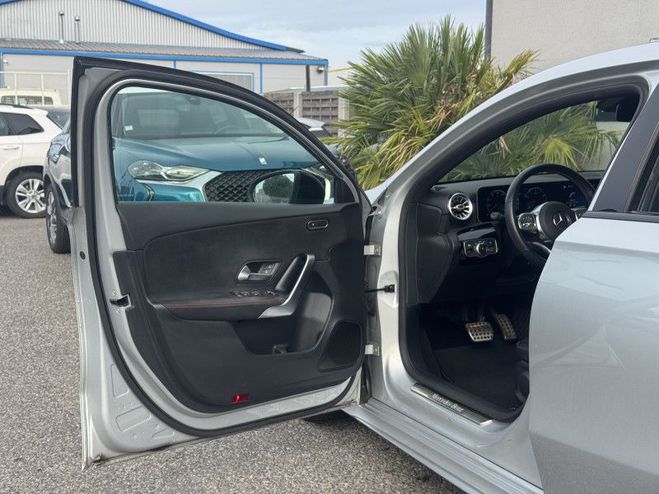 Mercedes Classe A 180 136 CH AMG LINE 7G-DCT GRIS C de 2019