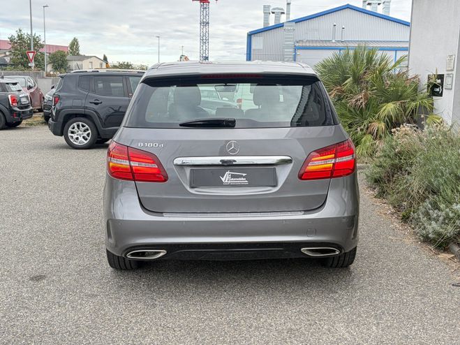 Mercedes Classe B 180 D 109 CH FASCINATION GRIS F de 2017