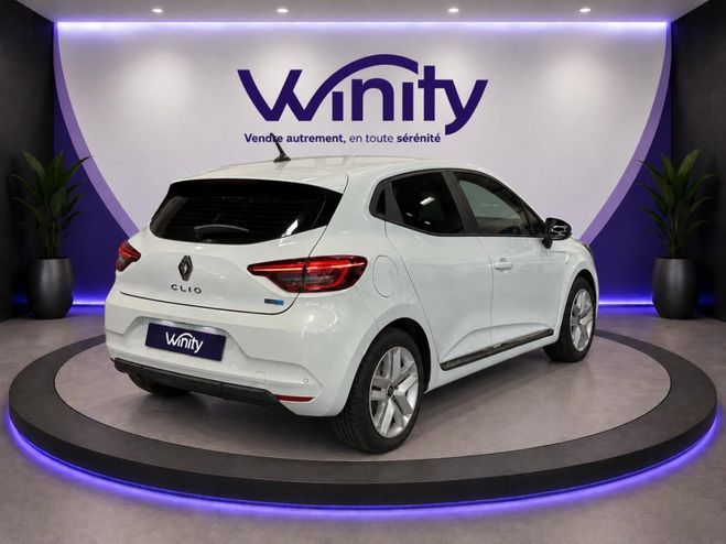 Renault Clio 1.6 E-Tech Hybride - 145 - BVA intense P BLANC de 2022