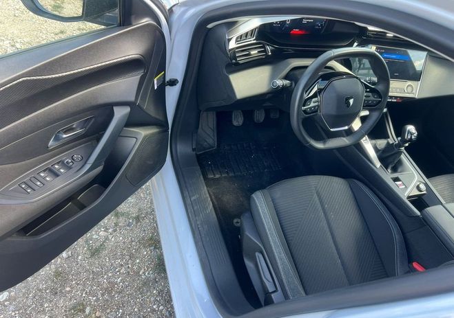 Peugeot 308 1.2- 130cv active pack Blanc de 2023