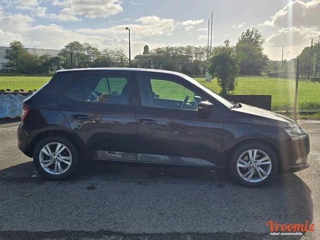 Skoda Fabia 1.0 tsi 95 business dsg bva Noir de 2021