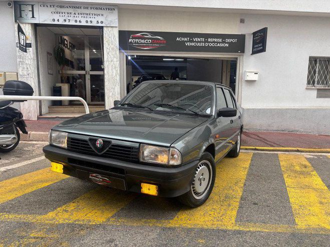 Alfa romeo 33 TI Gris de 1989