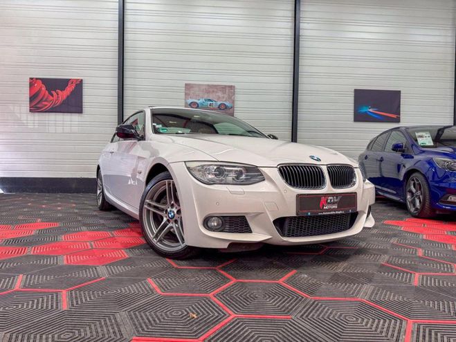 BMW Serie 3 330D E92 LCI xDrive PACK M 1�RE MAIN SUI BLANC de 2013