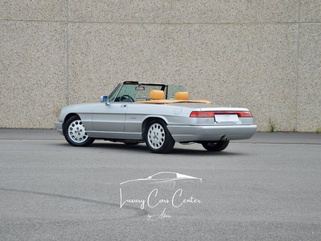 Alfa romeo Spider S4 2.0 automatique Grigio Chiaro Metallizzato de 1993