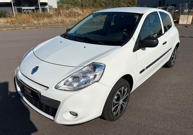 Renault Clio III 1.2 EXPRESSION 75 CH Blanc de 2009