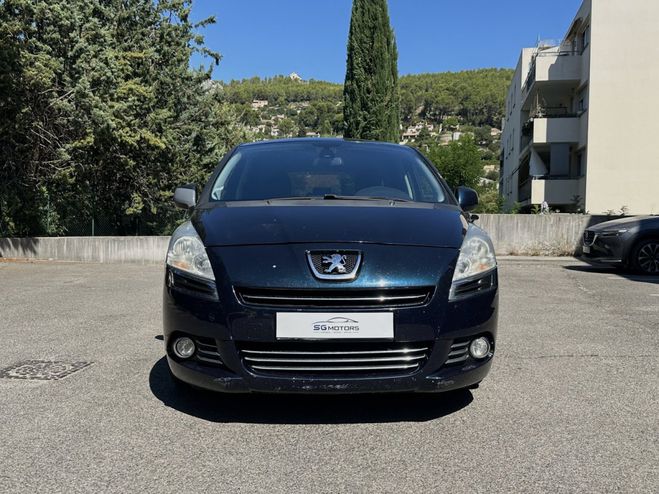 Peugeot 5008   de 2011