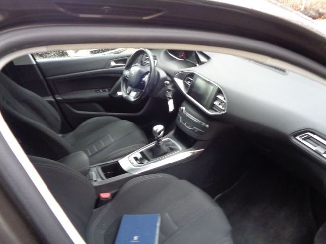 Peugeot 308 1.6 BLUEHDI FAP 120CH ALLURE 5P MARRON de 2014