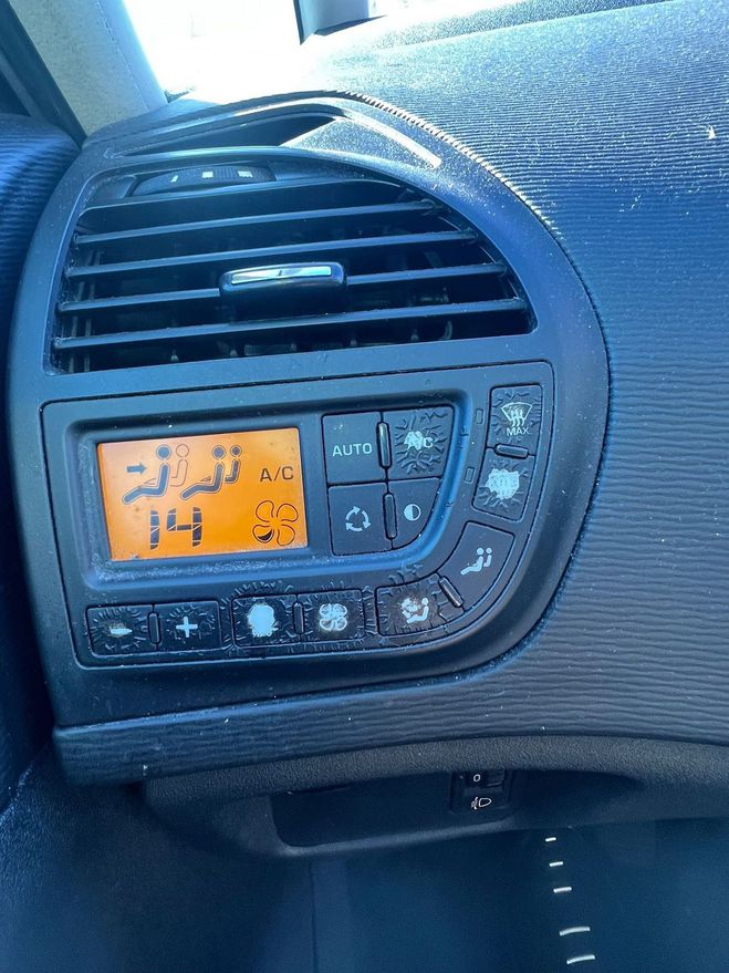 Citroen C4 Picasso 1.6 HDI 110 PACK DYNAMIQUE EMBRAYAGE NEU Gris de 2010