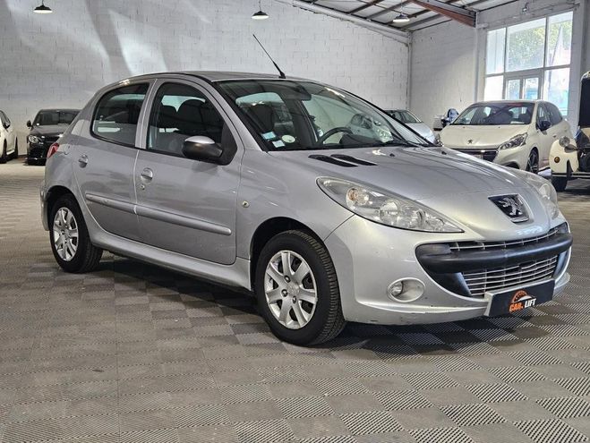 Peugeot 206 206  1.4 75 CV - CLIMATISATION EMBRAYAGE Gris M�tallis� de 2009