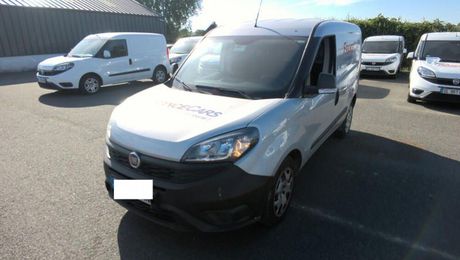 Fiat Doblo CARGO 1.6 MULTIJET 120 CH BUSINESS 2023 d'occasion a Villeneuve-Loubet (06)