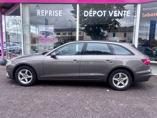 Audi A4 AVANT 30 TDI 136 S Tronic 7 - 5P Busines GRIS TERRA METAL de 2020