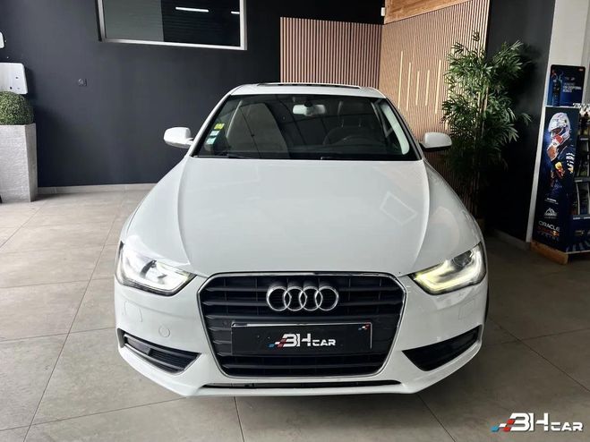 Audi A4 2.0 TDI 150 AMBIENTE MULTITRONIC BVA Blanc de 2014