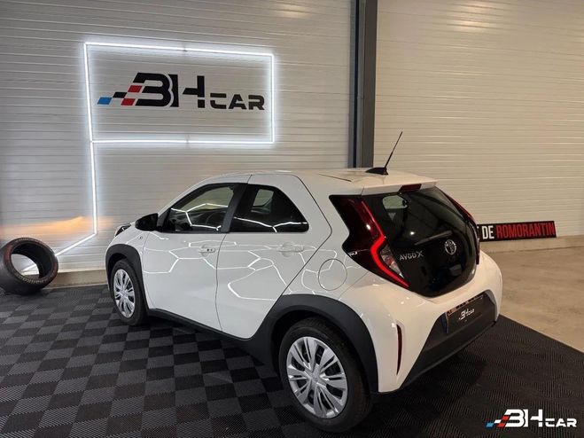 Toyota Aygo X 1.0 VVTI 70 DYNAMIC S-CVT Boite Automa Blanc de 2023