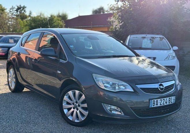 Opel Astra J 1.4 Turbo 140cv Cosmo Garantie 12 mois Gris de 2010
