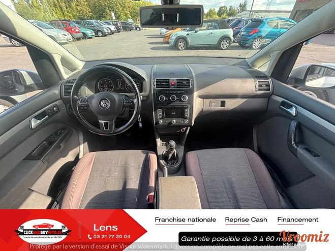 Volkswagen Touran 1.6 TDI 105 // CLIMATISATION AUTOMATIQUE Gris de 2015