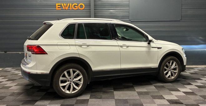 Volkswagen Tiguan 2.0 tdi 150 bluemotion carat exclusive 4 Blanc de 2016