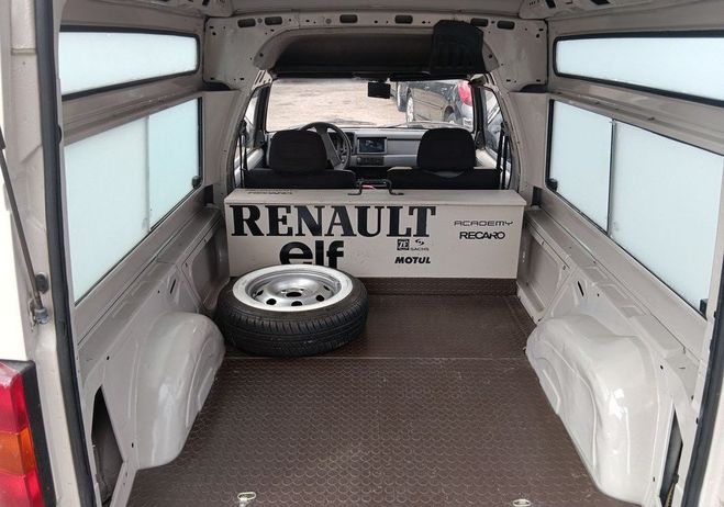 Renault Express entierement revise etat collection garan Beige de 1992