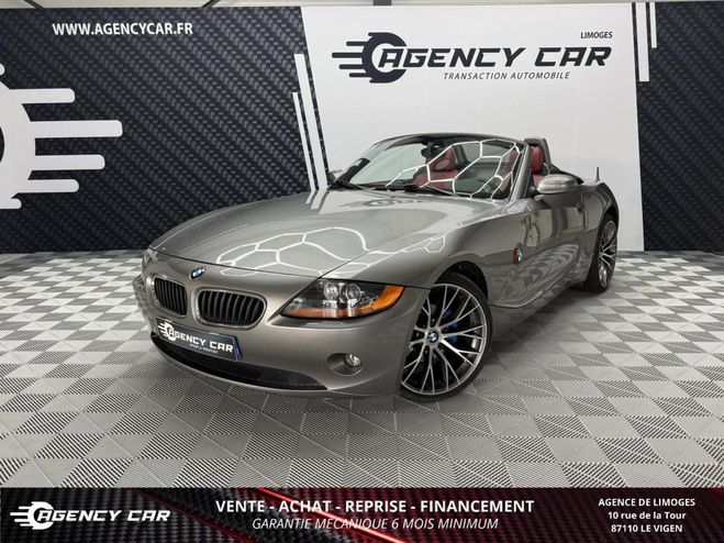 BMW Z4 Roadster 2.2i 170ch int�rieur Rouge - si GRIS FONCE de 2005