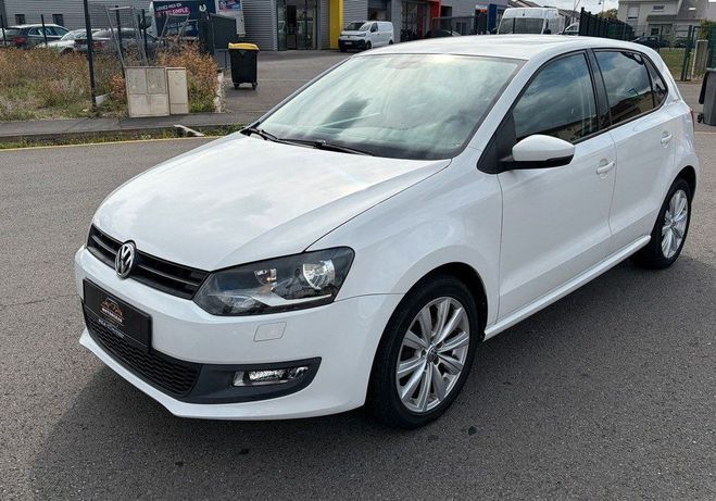 Volkswagen Polo V 1.4 FSI TEAM DSG 85 CH CARPLAY Blanc de 2010
