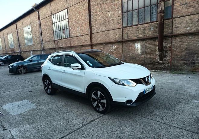 Nissan Qashqai 1.6 dci 130 bva gps toit pano bluetooth  Blanc de 2017