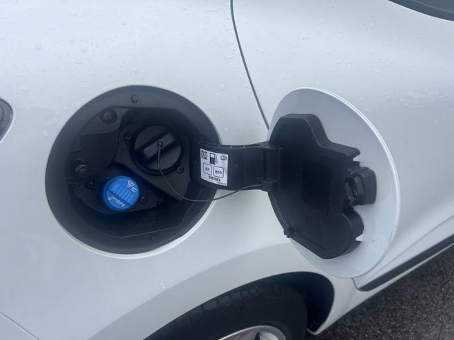 Renault Clio SOCIETE BLUE DCI 100 EVOLUTION REVERSIBL blanc de 2023