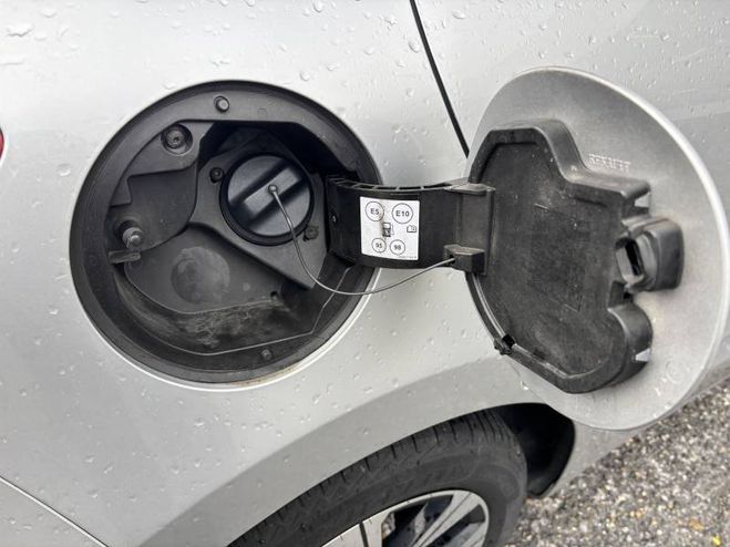 Renault Clio TCe 90 Evolution gris de 2023
