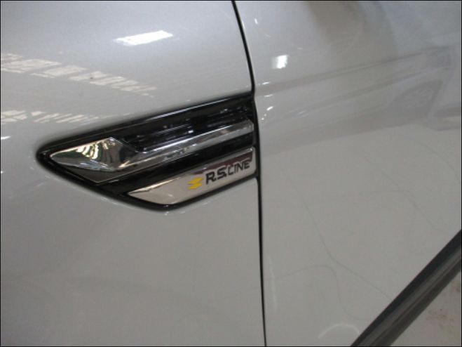 Renault Arkana E-Tech 145 - 21B R.S. Line blanc de 2022
