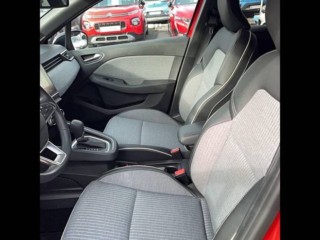 Renault Clio E-Tech full hybrid 145 Techno rouge de 2024