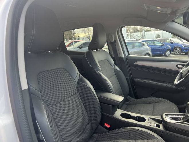 Renault Arkana E-Tech 145 - 21B Intens blanc de 2021
