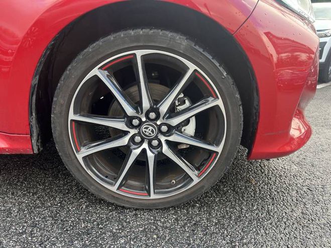 Toyota Yaris Hybride 116h GR Sport rouge de 2022