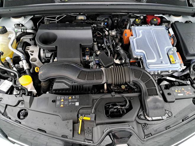 Renault Clio Clio E-Tech full hybrid 145 Evolution 5p Blanc de 2023